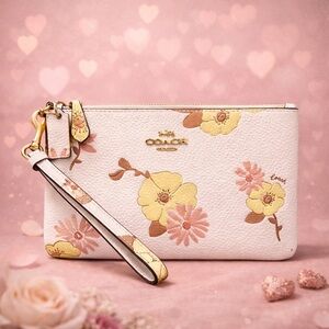 COACH NEW YORK Small Corner Zip Wristlet | Floral Cluster | MSRP $95 | EUC